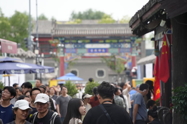 中十一连假出游人次达8.88亿 但旅客平均花费较去年下降