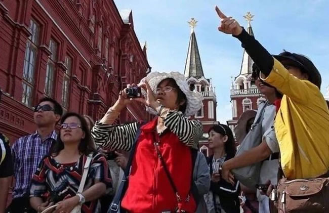 WiFi连不上、信用卡成废塑胶…首批免签游俄中客傻眼