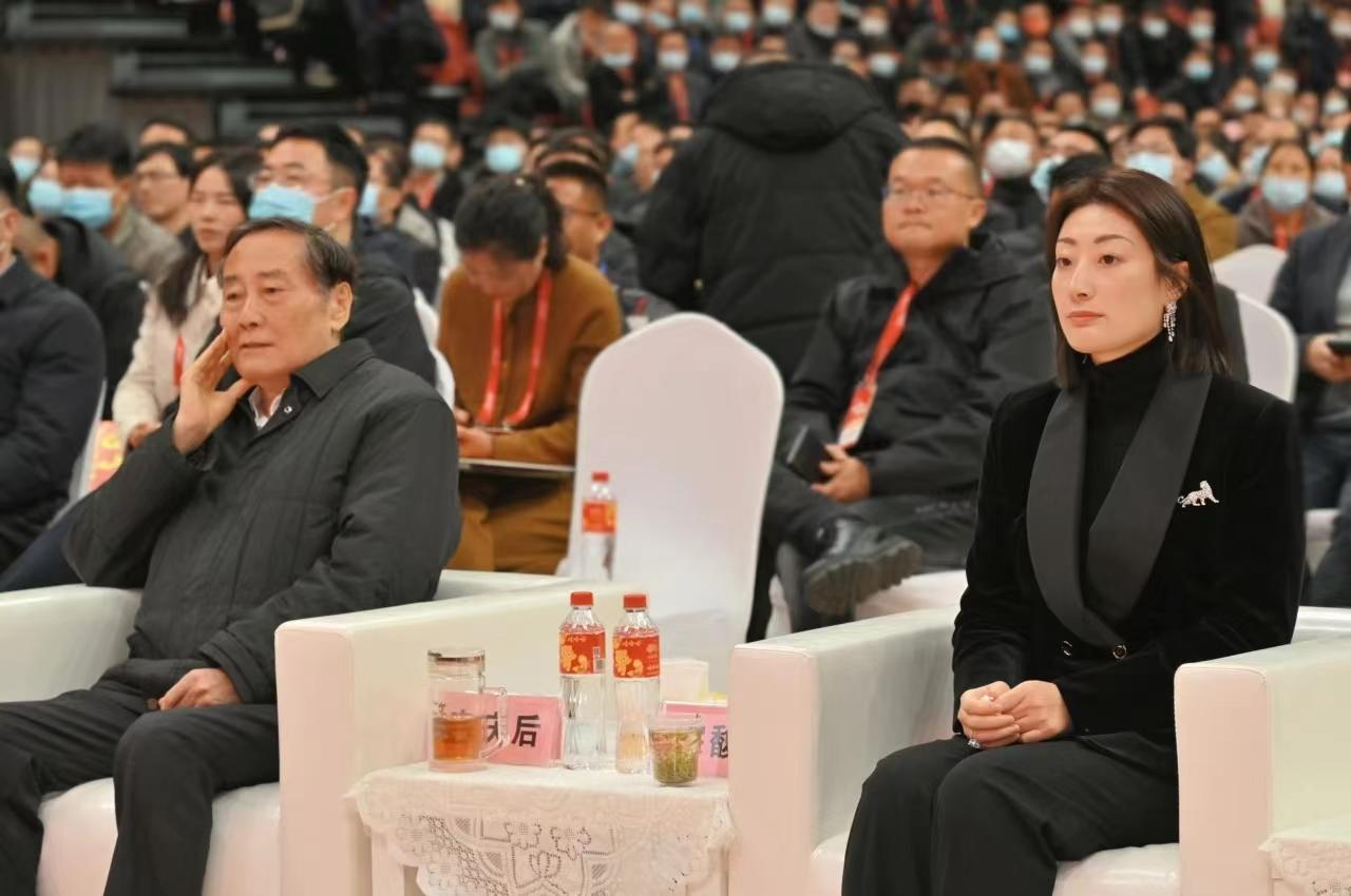 不认「宗氏血脉」？ 宗馥莉传关闭「弟、妹」任职公司