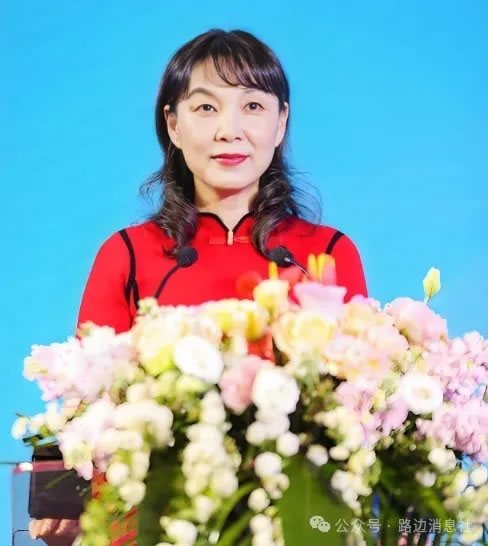老员工曝「影子夫人」与宗庆后在美领证 还不满宗馥莉「折腾」