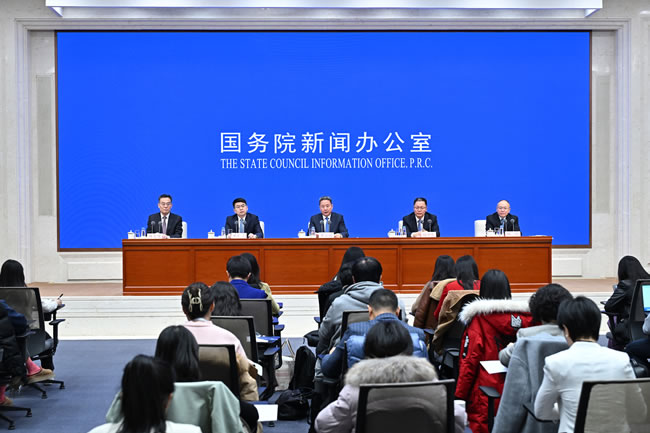 中国发布美国人权报告 称「美式人权」成政治道具
