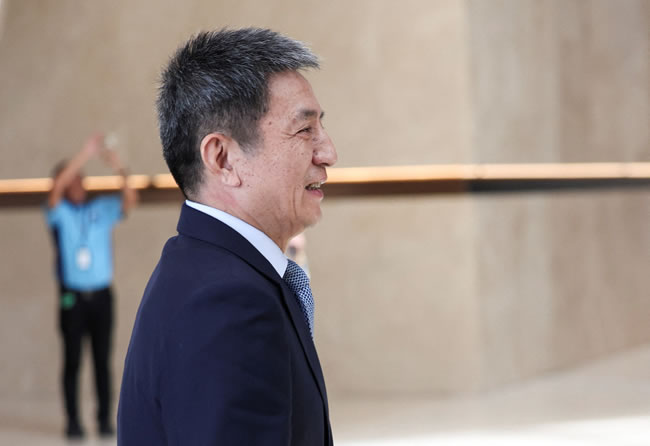 李成钢暗批美:近来中美经贸震荡  非中方所愿
