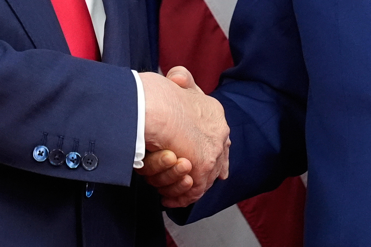 中国再公告 暂停（正规一元一分麻将群）实施部分稀土对美出口管制措施