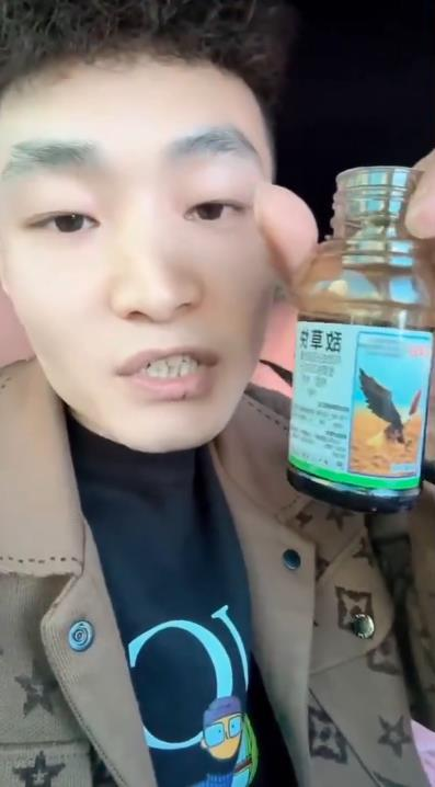 举报贪官、开不下去 湖南烟花店爆炸 店主曾直播喝农药